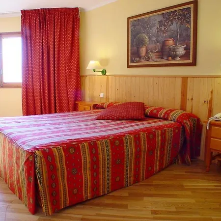 涅维索尔酒店 福米加尔