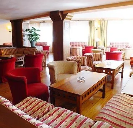 涅维索尔酒店 3*