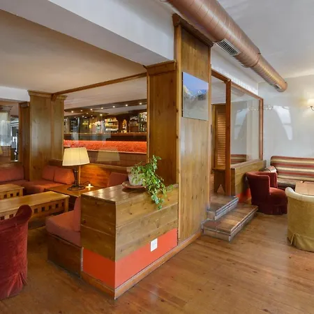 涅维索尔酒店 酒店