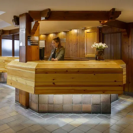 涅维索尔酒店 酒店 福米加尔