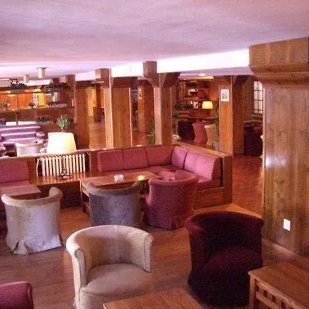 涅维索尔酒店 福米加尔